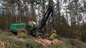 procesadora forestal john deere guifor