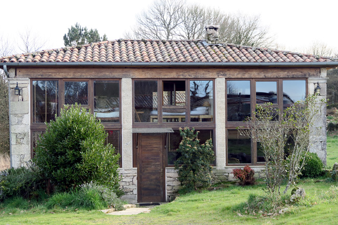 Unha das casas de turismo en Arqueixal, autosuficiente enerxéticamente grazas a contar con placas solares