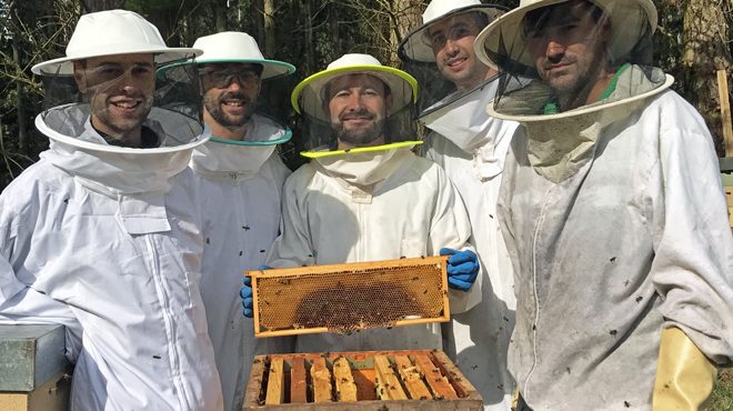 Iván, Javier, Fran, César e Diego, os cinco integrantes de Ouro Puro