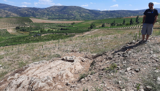 Mario-Yanez-viticultor-descubridor-dos-lagares-rupestres-de-Valdeorras-