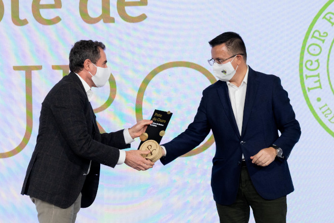 O Pote de Ouro para augardentes e licores recaeu en Pazo de Señoráns