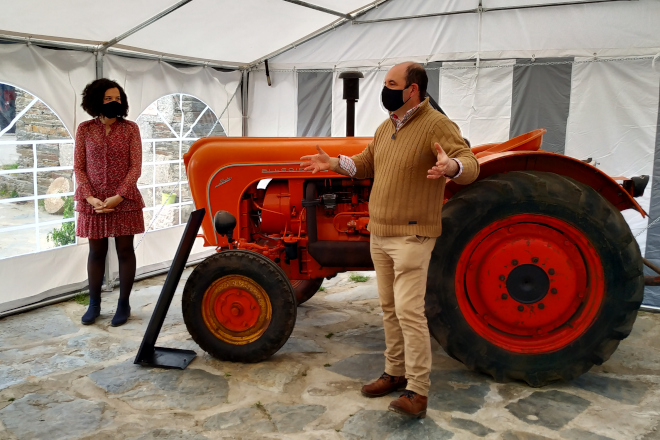 Muvicla - Exposicion Marcas Automocion Fabricantes de Maquinaria Agricola