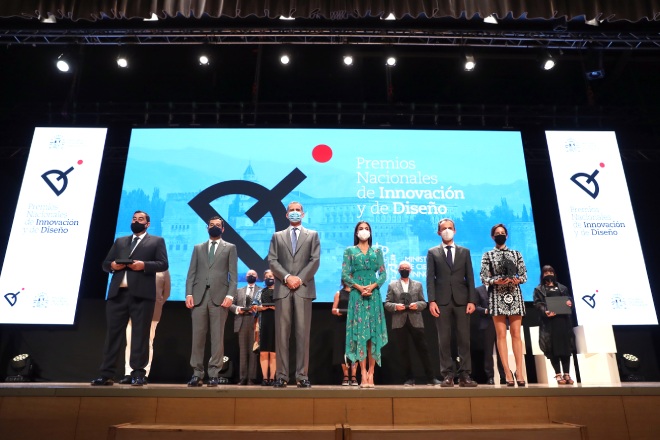 Os premiados fanse a foto xunto aos reis 