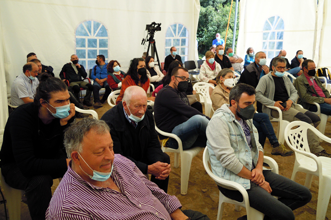 Público participante nas xornadas organizadas en Vilela