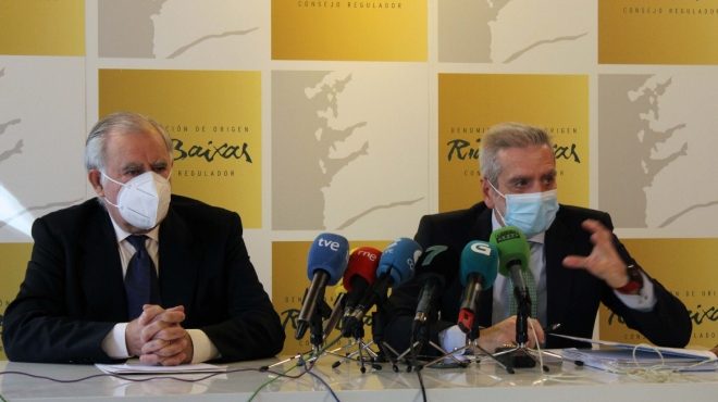 Representantes do Consello Regulador durante a presentación dos resultados da campaña