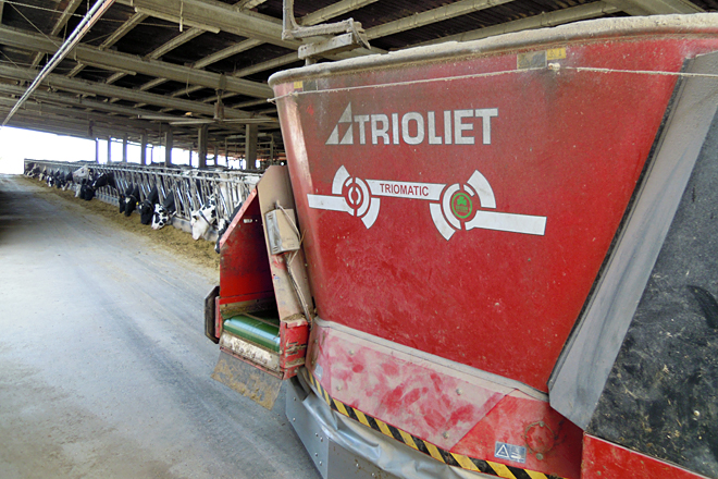 SOUTO FRADE SC (Taboada) sistema alimentacion automatizado Trioliet1