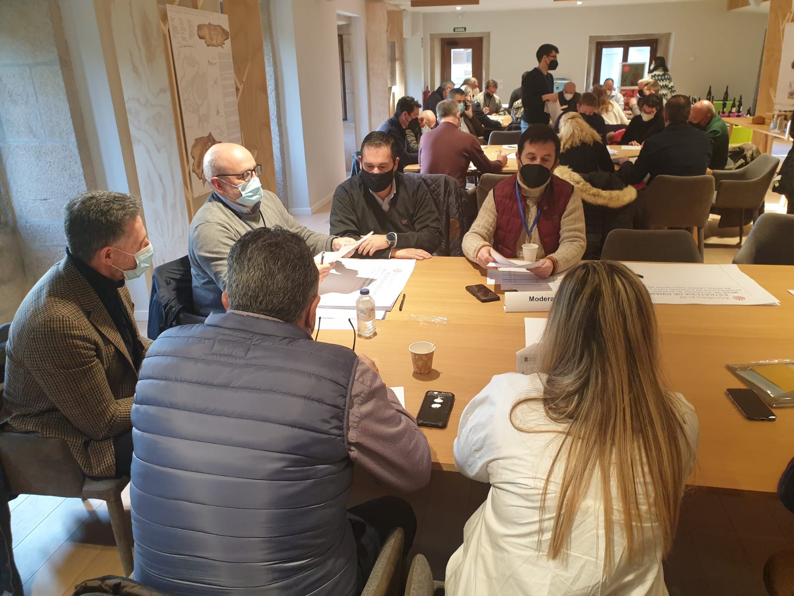 O director da Axencia Galega da Calidade Alimentaria, José Luis Cabarcos,participou no encontro celebrado hoxe no Pazo de Quián, con arredor de medio cento de axentes