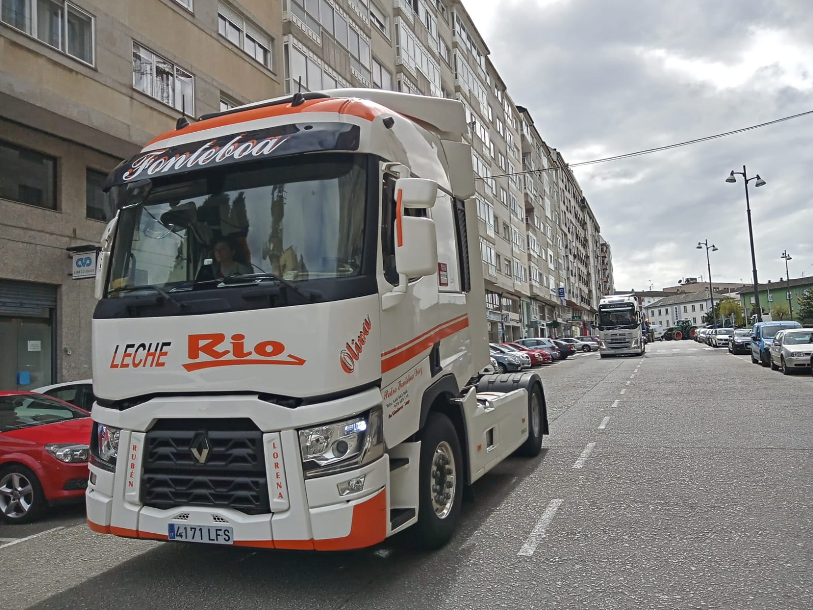 Autónomos que trabajan para Leche Río también participaron este martes en la marcha de protesta por las calles de Lugo