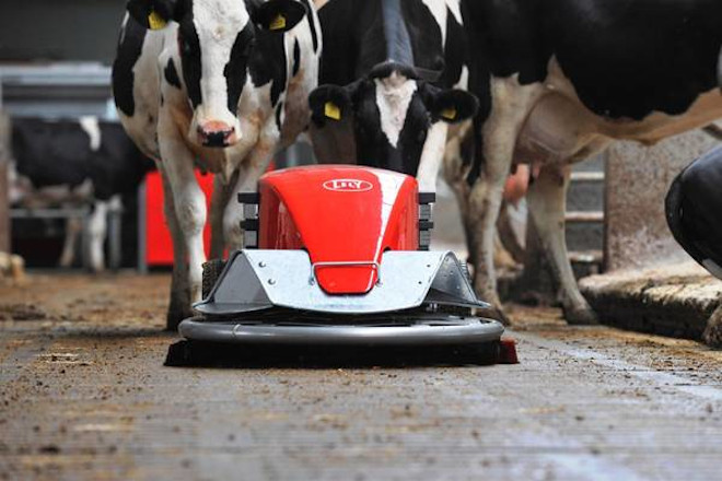 lely robot periferico limpador 1
