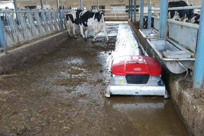 lely robot periferico limpador 2