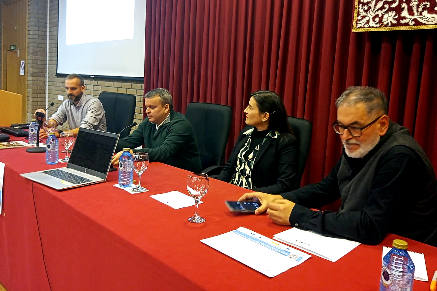 Gonzalo Piñeiro, durante a súa intervención nas xornadas sobre valorización de frondosas