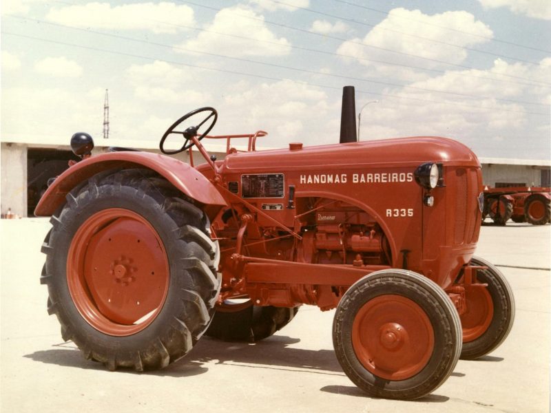 Tractor Hanomag Barreiros R-335.