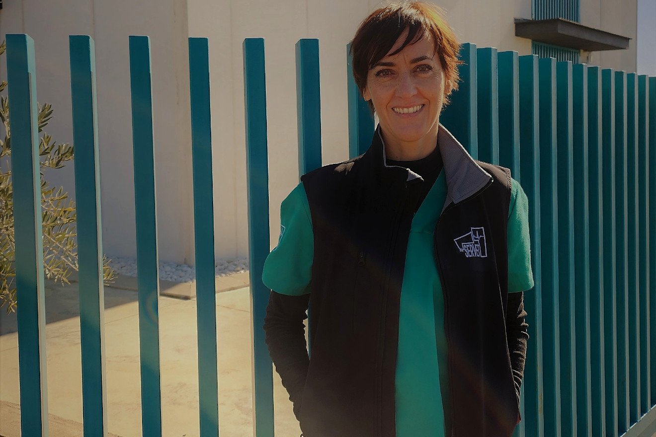 ELVIRA MUÑOZ CARDADOR