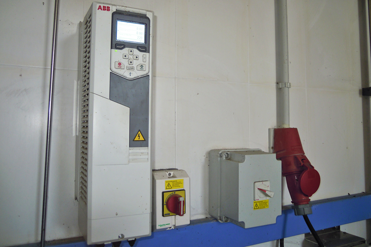 GALLARDO SC (Mazaricos) eficiencia enerxetica variador sala muxido