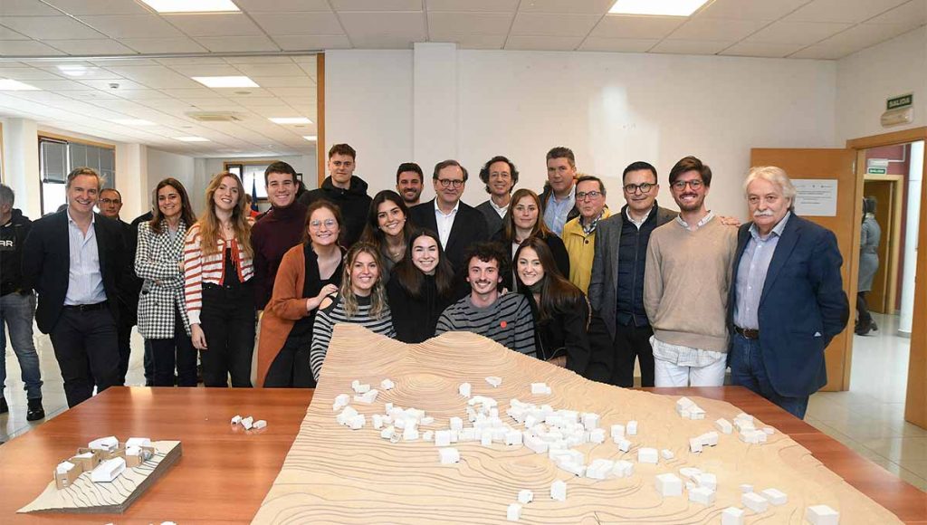 maxe do acto no que tiveron presenza os alumnos da Universidade de Navarra. / Fonte: Consellería do Medio Rural