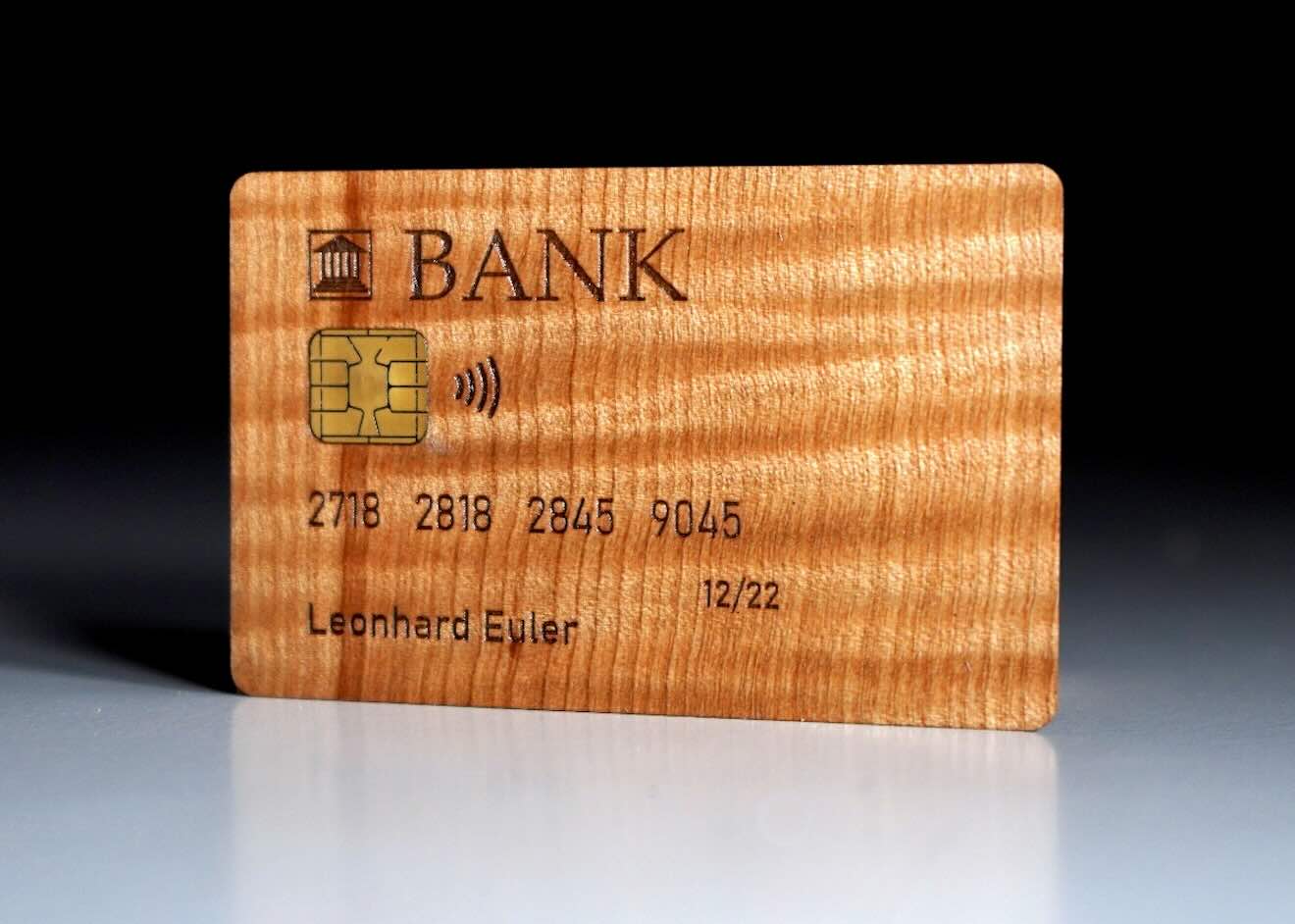woodSwissSolutCARD