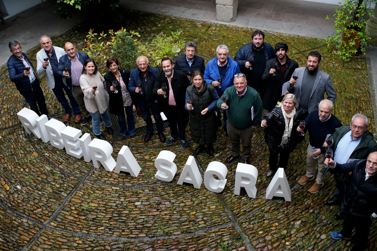 RIBEIRA SACRA REUNION CONCELLOS E DEPUTACION