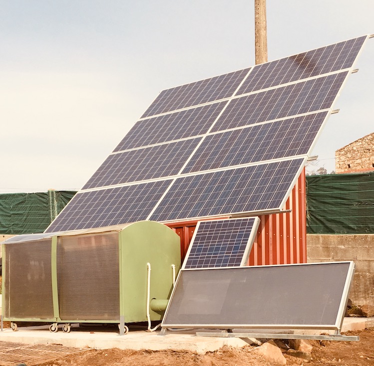 Deshidratador solar propiedade de Trasdeza Natur.